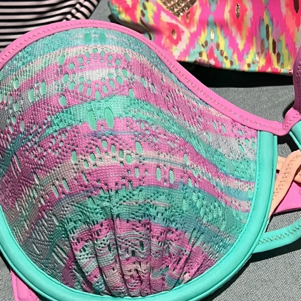 LOT of  Bikini Tops 38C & 36C D24‎